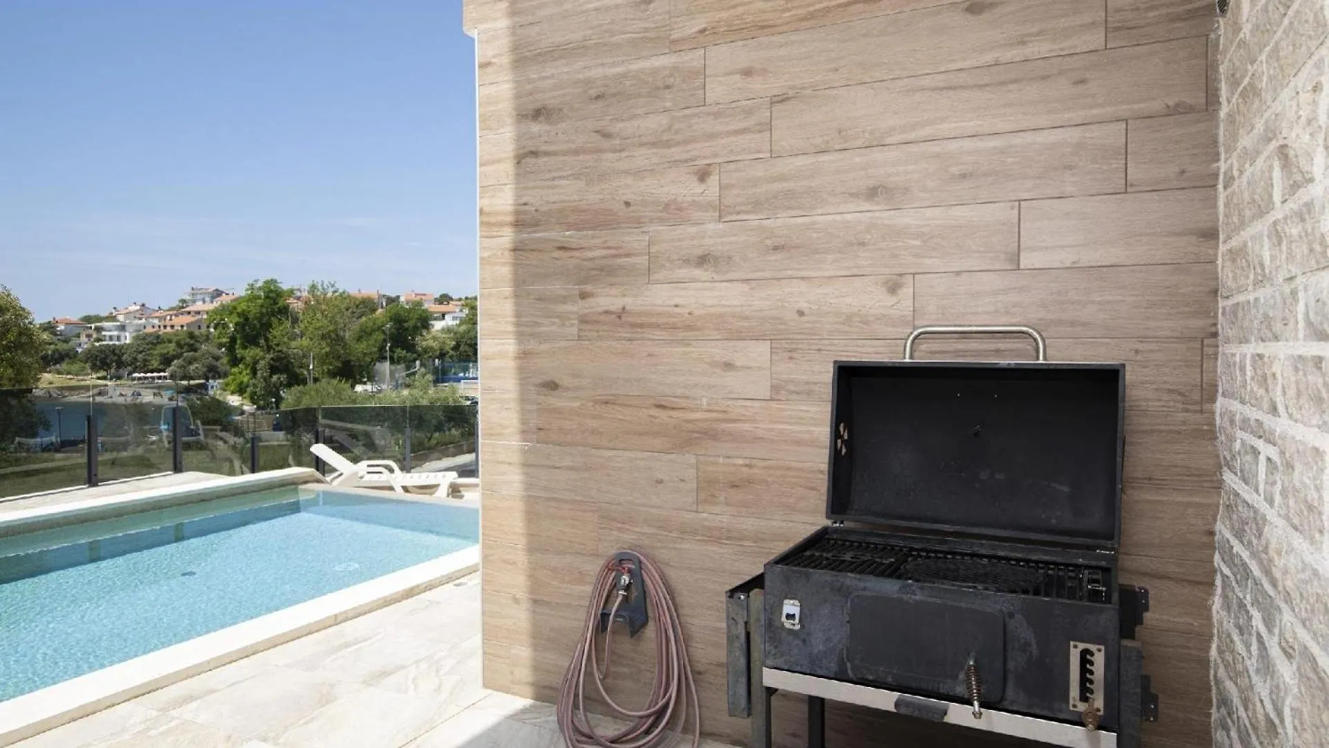 Studio Fuer 5 Personen Und 1 Kind In Pjescana Uvala, Istrien Istrische Riviera